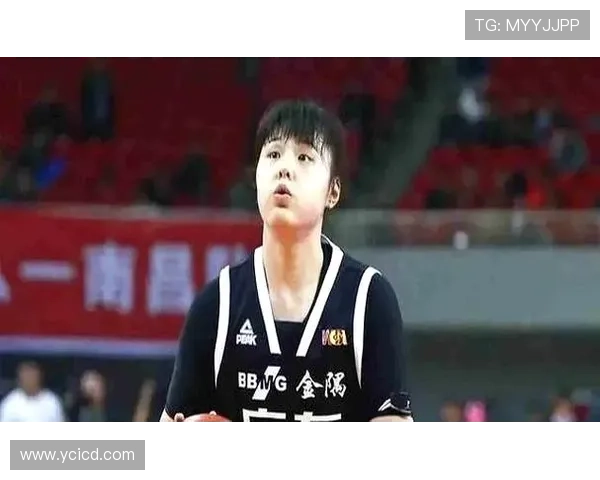 女篮集训洗牌韩旭李月汝回归